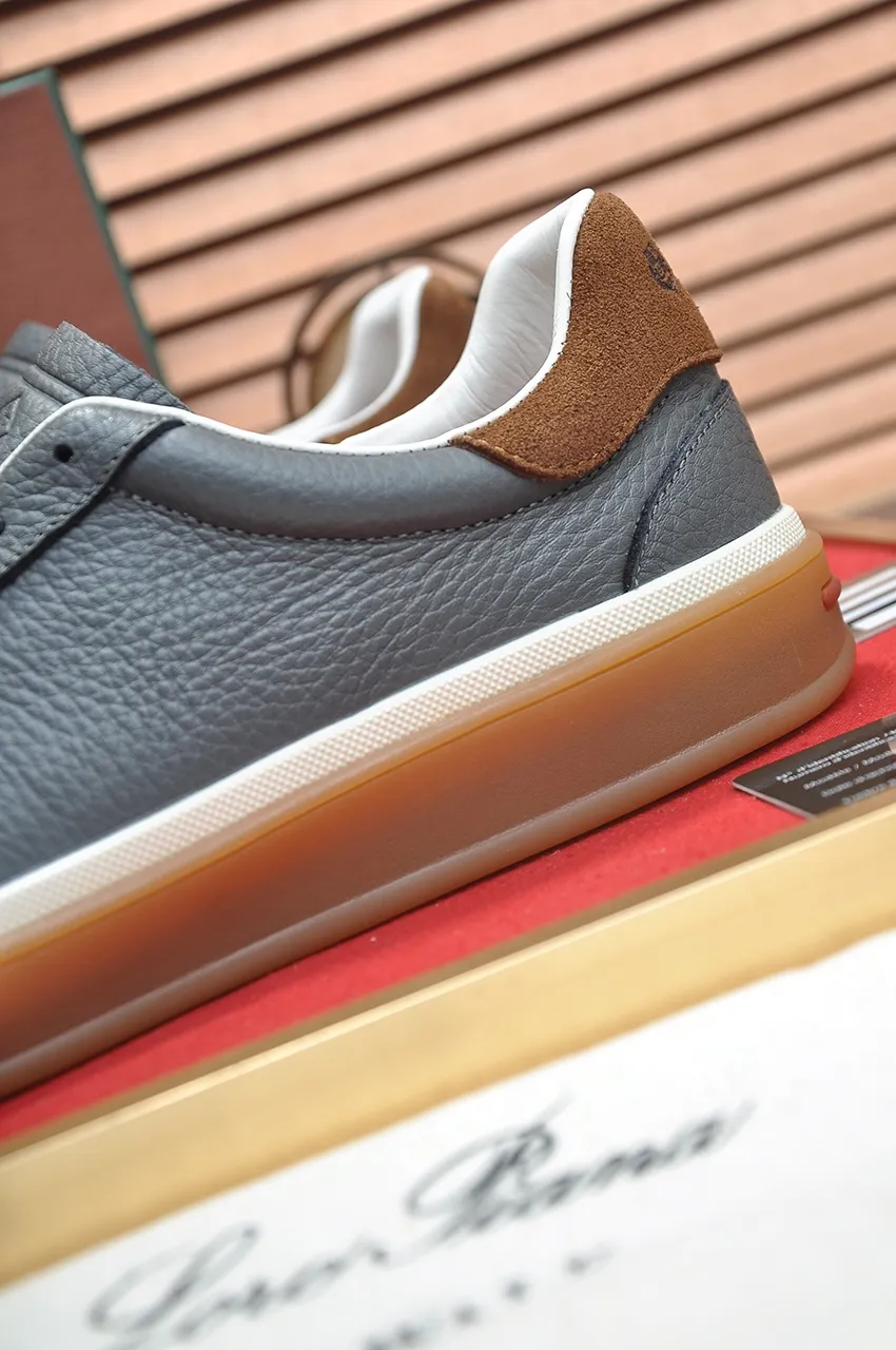 Men's men's shoes 💰540💶【𝐥𝐨𝐫𝐨 𝐏𝐢𝐚𝐧𝐚】lp classic loafers, an Italian treasure brand, the only brand that can match Hermès! Only after wearing it do we realize that we cannot let down our feet. The upper is imported cashmere, the lining of water-dyed cowhide ➕ the cowhide feet, the official original glass rubber outsole, and the pendant. Exclusive original packaging (tag ➕ brand paper ➕ outer box ➕ hand bag) code number: 38-45